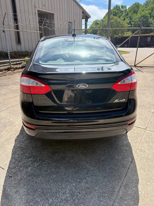 2017 Ford Fiesta - Image 4 of 10