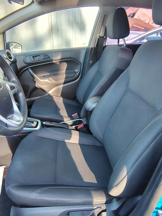 2017 Ford Fiesta - Image 8 of 15