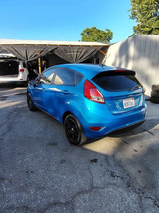 2017 Ford Fiesta - Image 5 of 15