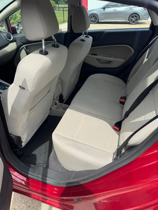 2017 Ford Fiesta - Image 11 of 17