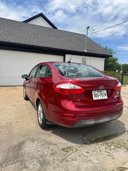 2017 Ford Fiesta - Image 6 of 17