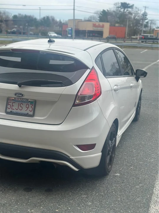 2017 Ford Fiesta - Image 6 of 13
