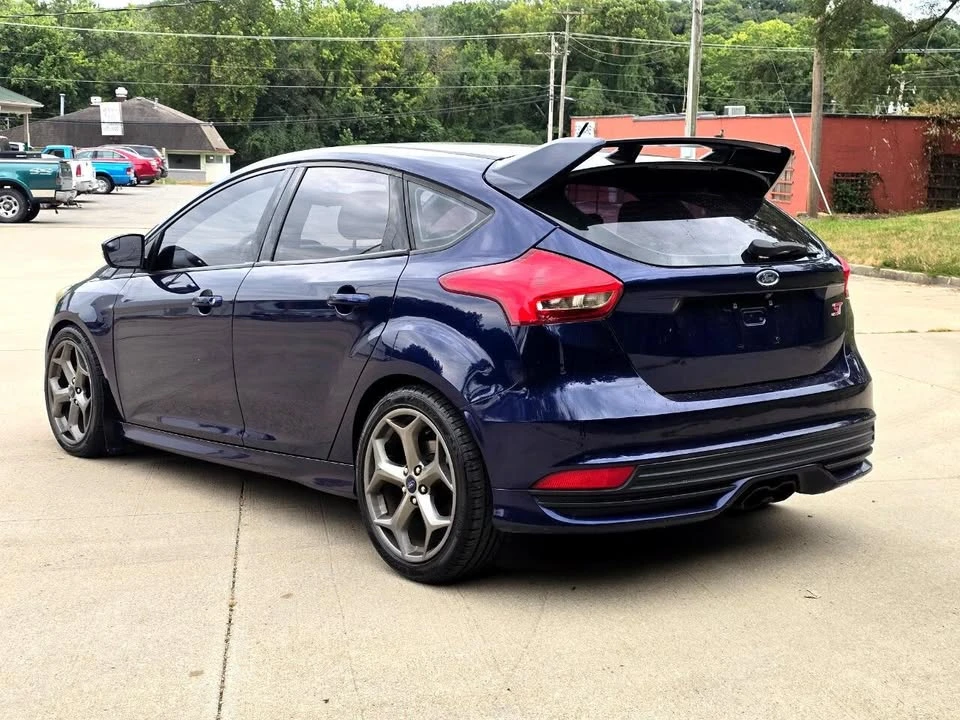 2017 Ford Focus ST 3rd Gen - Image 5 of 19