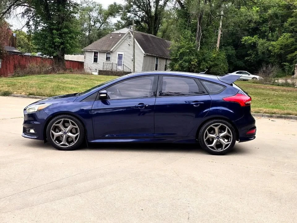 2017 Ford Focus ST 3rd Gen - Image 4 of 19