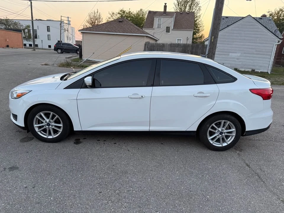 2017 Ford Focus 3rd Gen - Image 2 of 7
