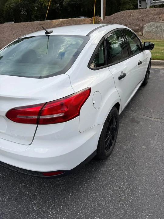 2017 Ford Focus 3rd Gen - Image 4 of 9