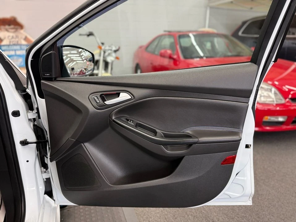 2017 Ford Focus 3rd Gen - Image 6 of 20