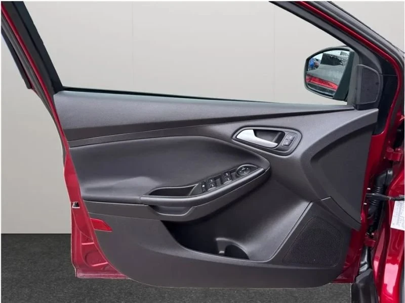 2017 Ford Focus 3rd Gen - Image 15 of 20
