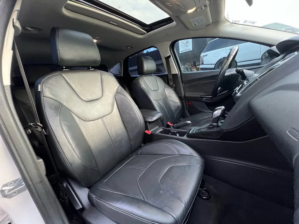 2017 Ford Focus 3rd Gen - Image 17 of 19