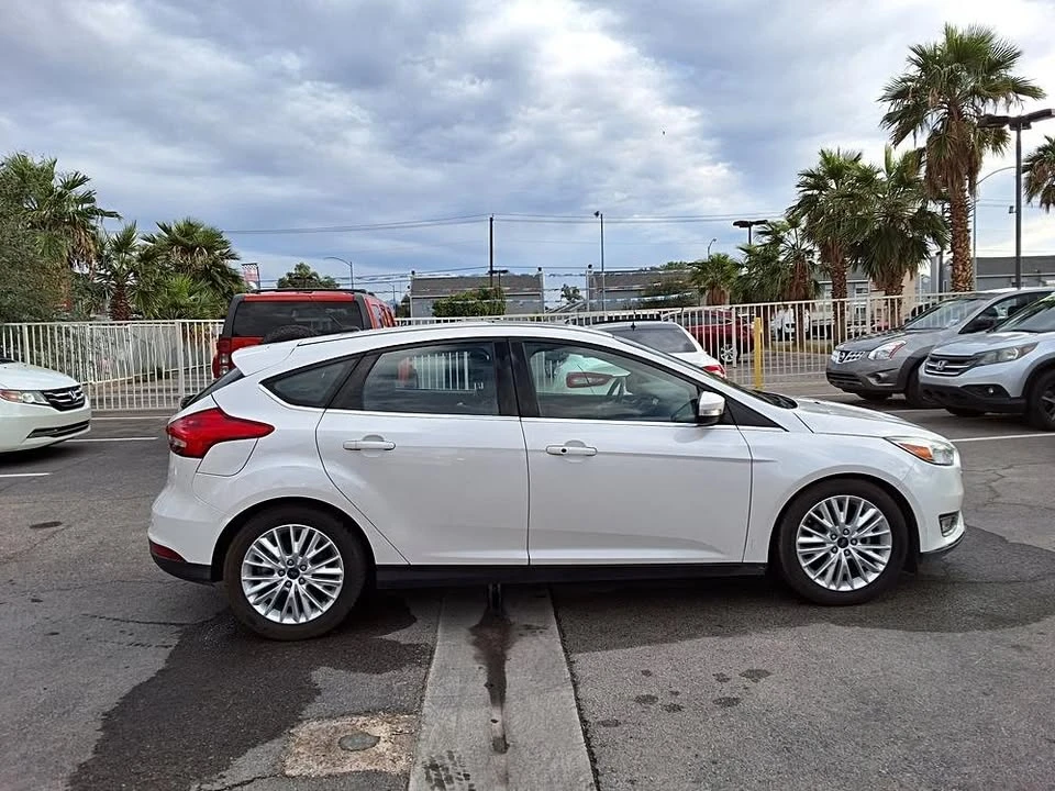 2017 Ford Focus 3rd Gen - Image 5 of 16