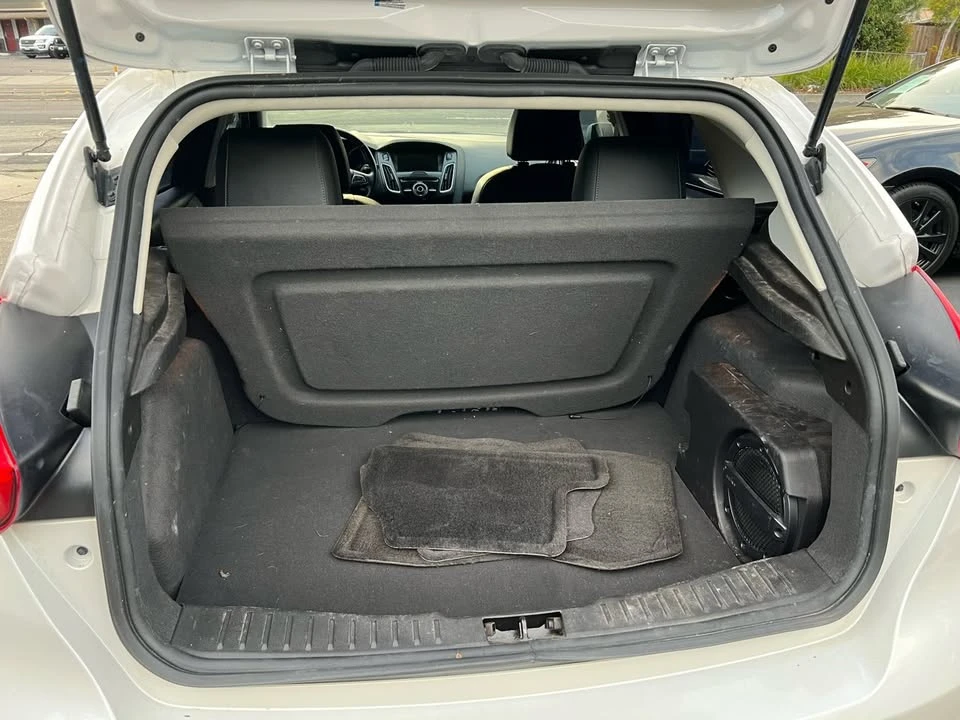 2017 Ford Focus 3rd Gen - Image 6 of 19