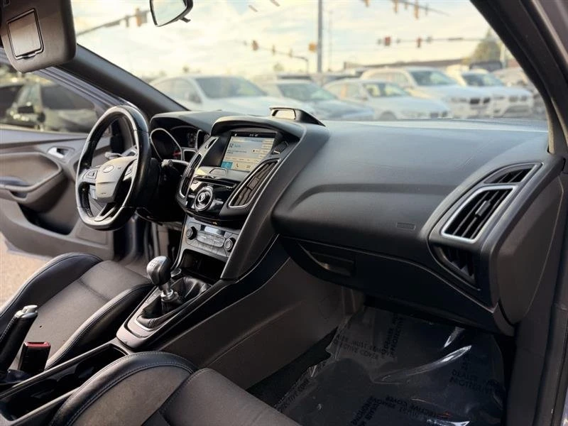 2017 Ford Focus 3rd Gen - Image 9 of 19