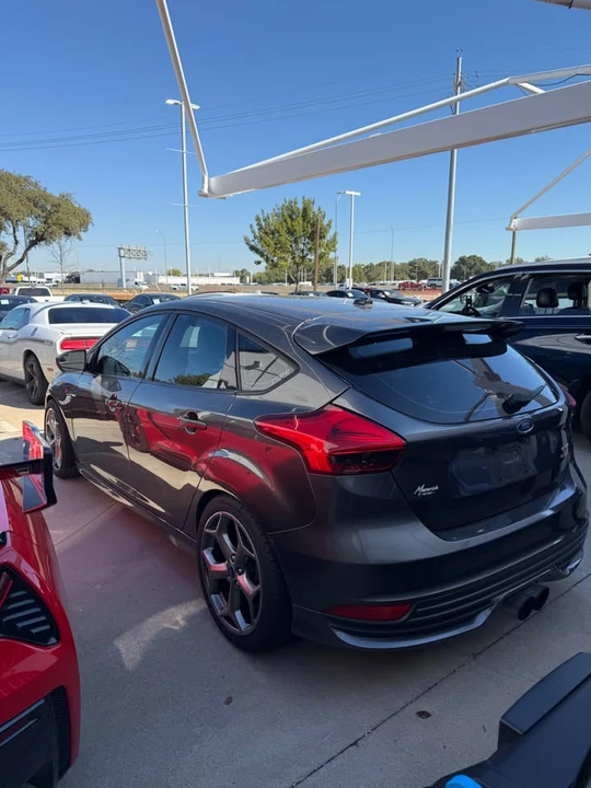 2017 Ford Focus 3rd Gen - Image 5 of 8