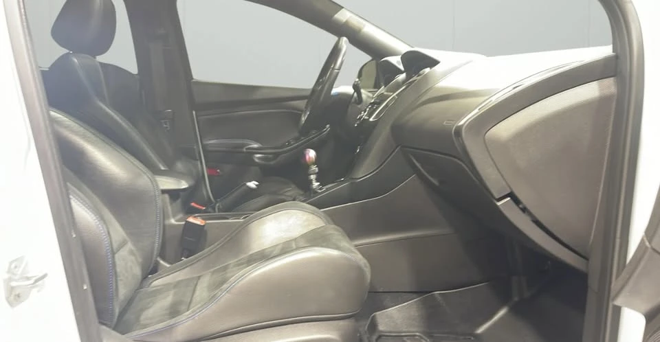 2017 Ford Focus RS 3rd Gen - Image 4 of 5