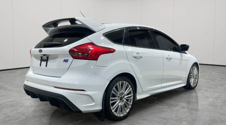 2017 Ford Focus RS 3rd Gen - Image 3 of 5