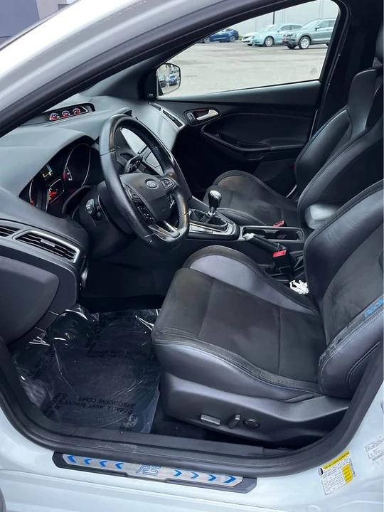 2017 Ford Focus RS 3rd Gen - Image 15 of 18