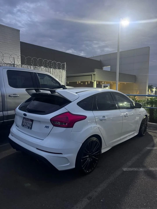 2017 Ford Focus RS 3rd Gen - Image 8 of 8