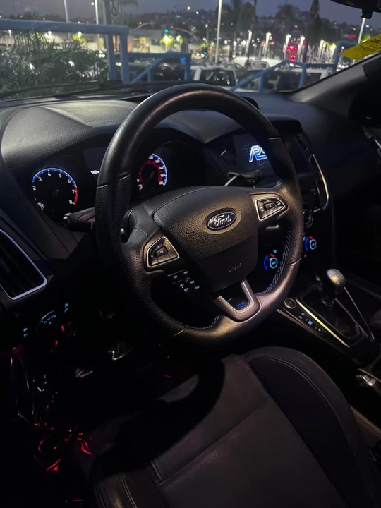 2017 Ford Focus RS 3rd Gen - Image 6 of 8