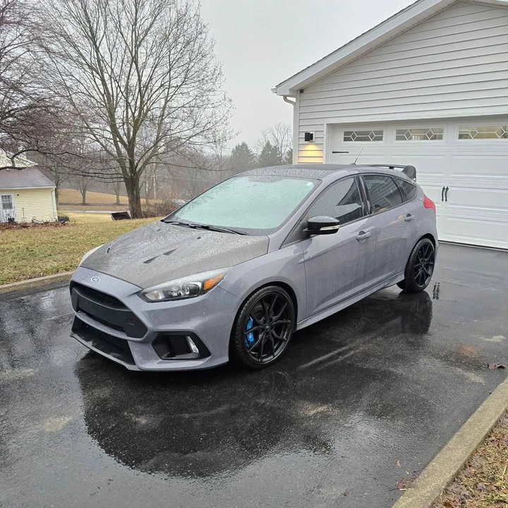 2017 Ford Focus RS 3rd Gen - Image 2 of 15