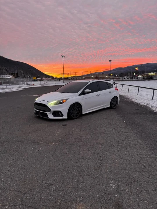 2017 Ford Focus RS 3rd Gen - Image 2 of 4