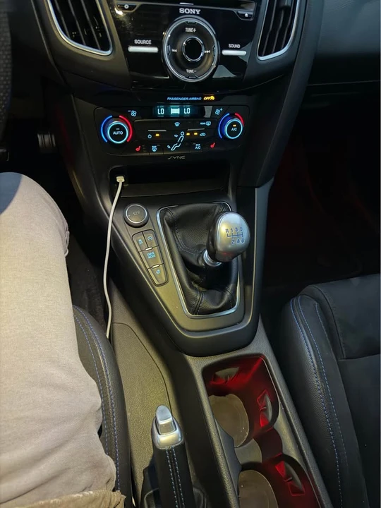 2017 Ford Focus RS 3rd Gen - Image 11 of 16