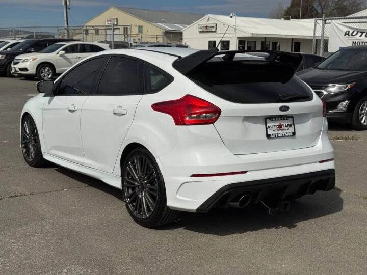 2017 Ford Focus RS 3rd Gen - Image 5 of 9