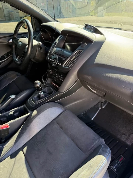 2017 Ford Focus RS 3rd Gen - Image 11 of 12