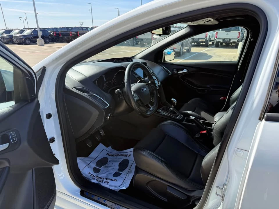 2017 Ford Focus RS 3rd Gen - Image 11 of 20