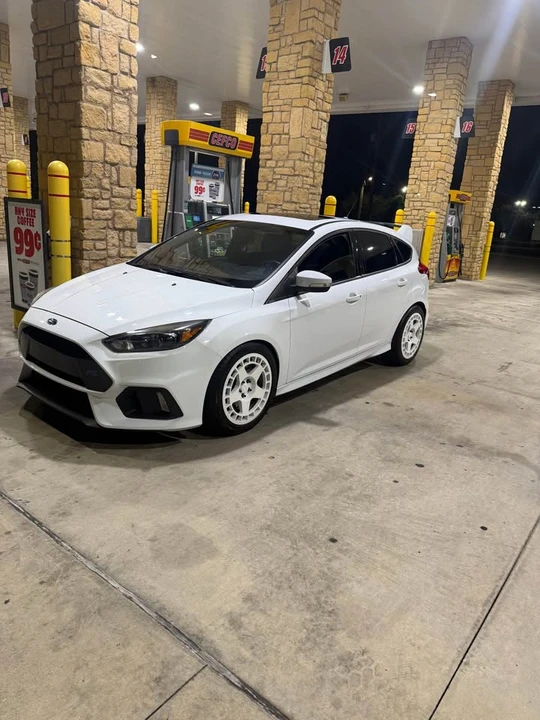 2017 Ford Focus RS 3rd Gen - Image 6 of 6