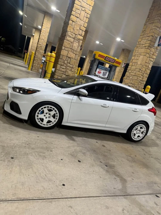 2017 Ford Focus RS 3rd Gen - Image 3 of 6