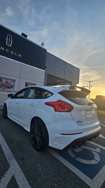 2017 Ford Focus RS 3rd Gen - Image 13 of 20