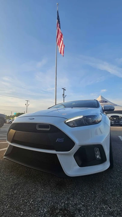 2017 Ford Focus RS 3rd Gen - Image 5 of 20