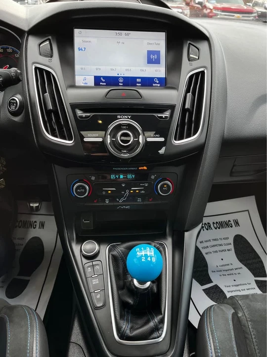 2017 Ford Focus RS 3rd Gen - Image 13 of 16