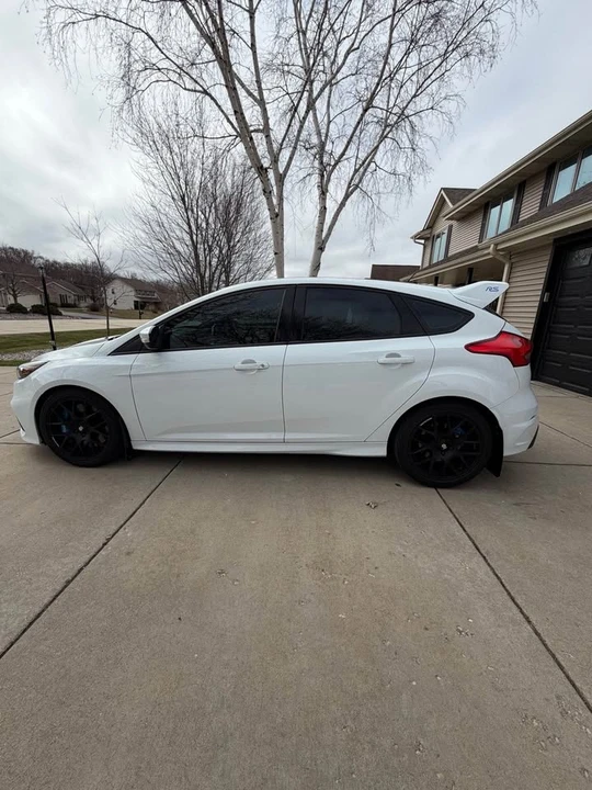 2017 Ford Focus RS 3rd Gen - Image 8 of 16
