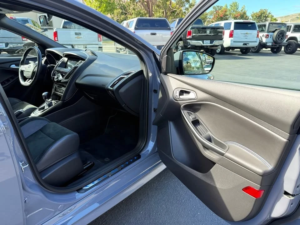 2017 Ford Focus RS 3rd Gen - Image 13 of 20