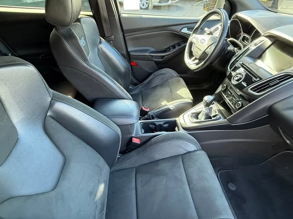 2017 Ford Focus RS 3rd Gen - Image 15 of 20