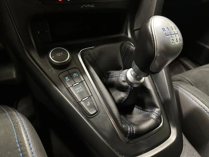 2017 Ford Focus RS 3rd Gen - Image 13 of 20