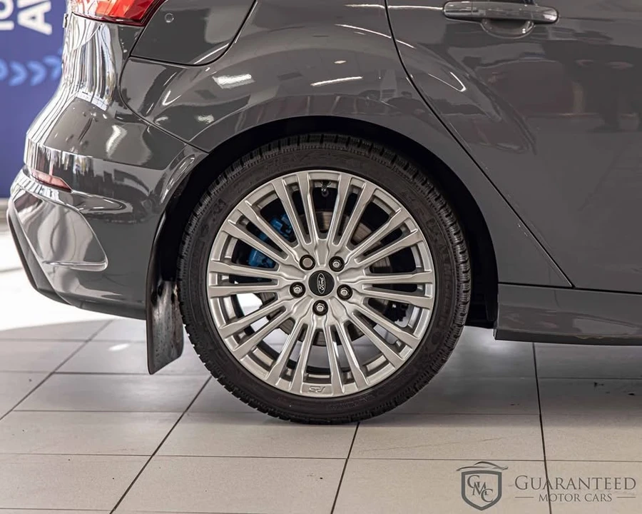 2017 Ford Focus RS 3rd Gen - Image 10 of 17