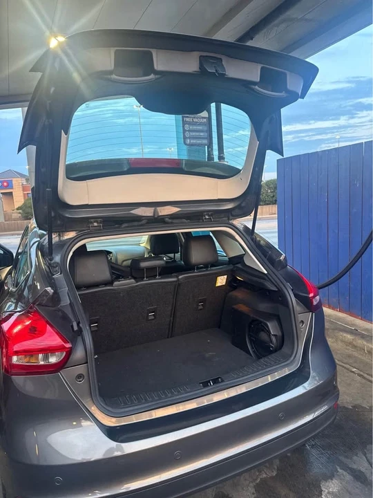 2017 Ford Focus 3rd Gen - Image 9 of 10