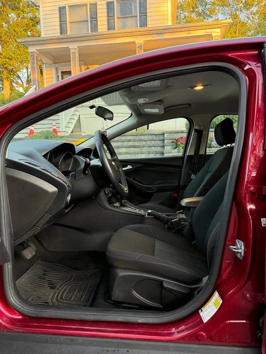 2017 Ford Focus 3rd Gen - Image 5 of 12