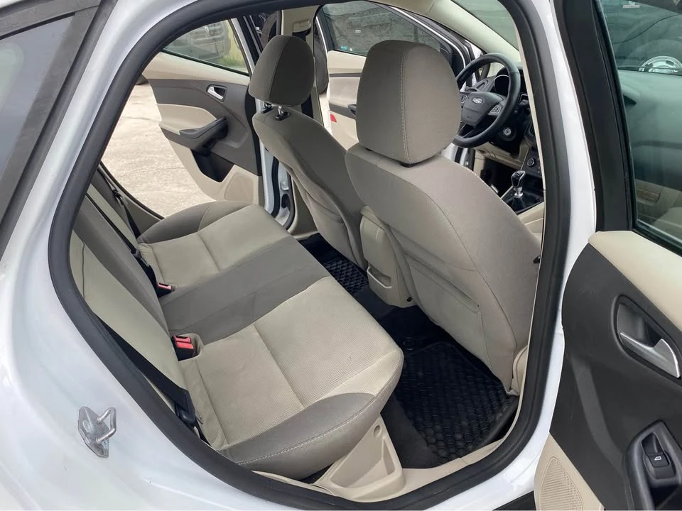 2017 Ford Focus 3rd Gen - Image 9 of 13