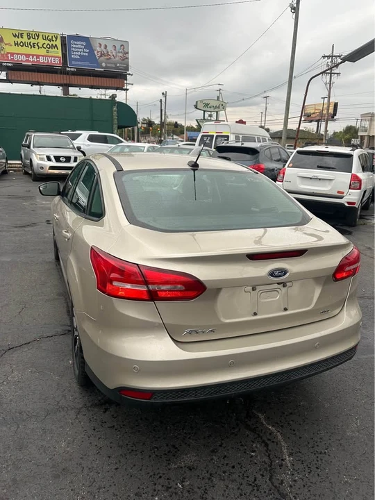 2017 Ford Focus 3rd Gen - Image 5 of 10