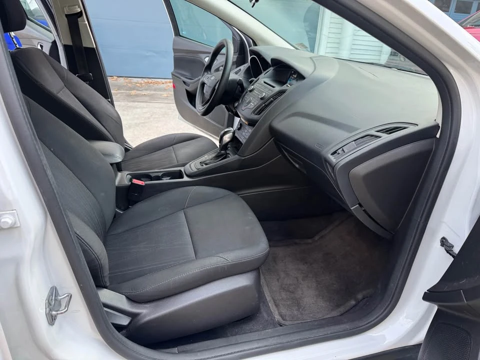 2017 Ford Focus 3rd Gen - Image 6 of 10