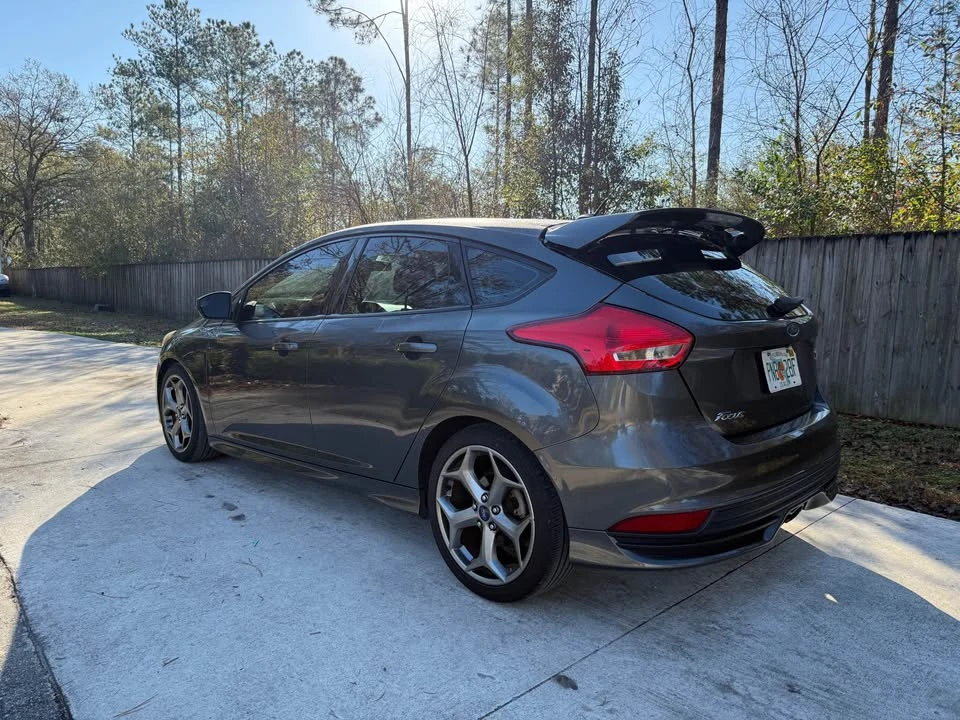 2017 Ford Focus 3rd Gen - Image 2 of 12