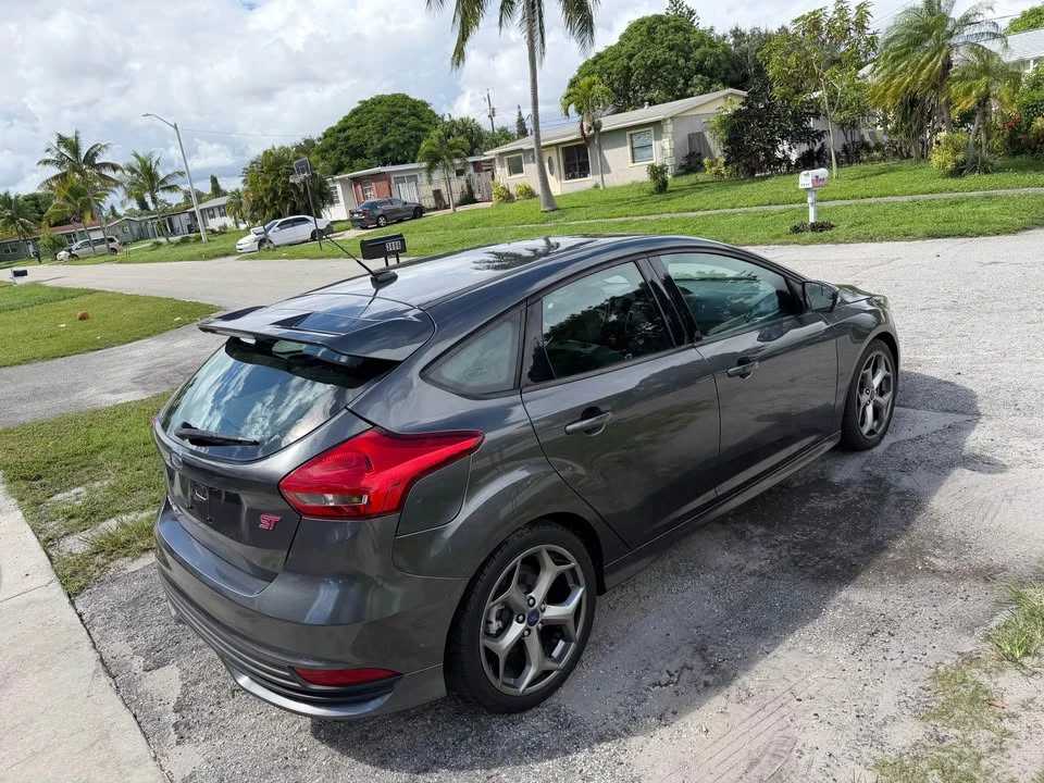 2017 Ford Focus 3rd Gen - Image 4 of 18