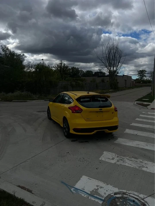 2017 Ford Focus 3rd Gen - Image 3 of 9