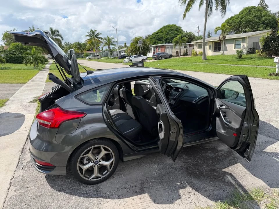 2017 Ford Focus 3rd Gen - Image 13 of 18