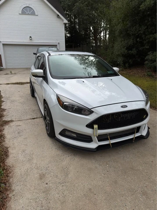 2017 Ford Focus 3rd Gen - Image 2 of 14
