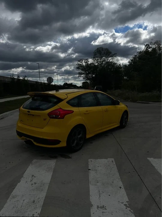 2017 Ford Focus 3rd Gen - Image 4 of 9