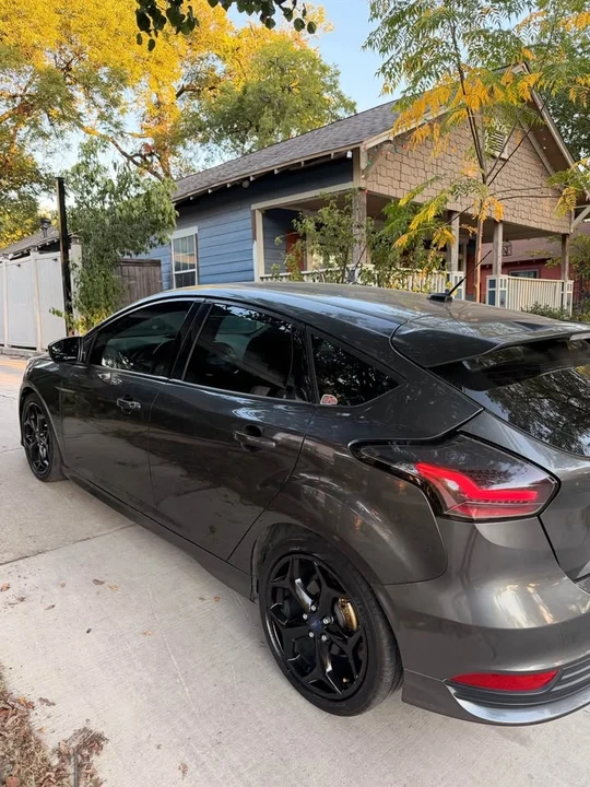 2017 Ford Focus ST 3rd Gen - Image 2 of 8